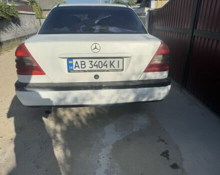 Білий Мерседес Ц-Клас, об'ємом двигуна 1.8 л та пробігом 350 тис. км за 1800 $, фото 6 на Automoto.ua