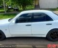 Белый Мерседес Ц-Класс, объемом двигателя 1.8 л и пробегом 250 тыс. км за 2900 $, фото 4 на Automoto.ua