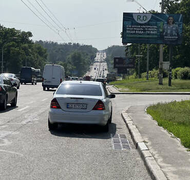 Білий Мерседес Ц-Клас, об'ємом двигуна 2.7 л та пробігом 340 тис. км за 5500 $, фото 14 на Automoto.ua