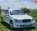 Белый Мерседес Ц-Класс, объемом двигателя 2.1 л и пробегом 329 тыс. км за 6250 $, фото 1 на Automoto.ua