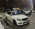 Белый Мерседес Ц-Класс, объемом двигателя 3.5 л и пробегом 285 тыс. км за 9000 $, фото 1 на Automoto.ua