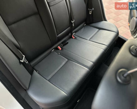 Белый Мерседес Ц-Класс, объемом двигателя 3 л и пробегом 155 тыс. км за 11700 $, фото 35 на Automoto.ua