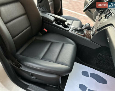 Белый Мерседес Ц-Класс, объемом двигателя 3 л и пробегом 155 тыс. км за 11700 $, фото 27 на Automoto.ua