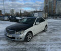 Белый Мерседес Ц-Класс, объемом двигателя 3 л и пробегом 160 тыс. км за 7200 $, фото 4 на Automoto.ua