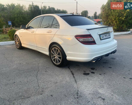 Білий Мерседес Ц-Клас, об'ємом двигуна 1.8 л та пробігом 201 тис. км за 8000 $, фото 3 на Automoto.ua