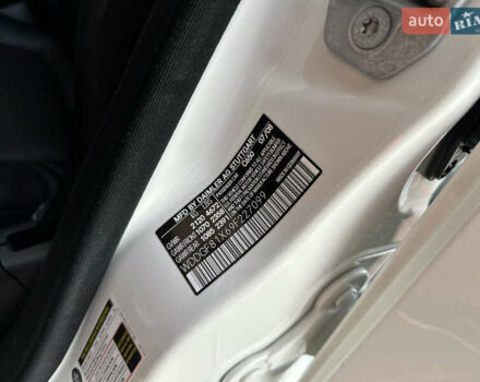 Белый Мерседес Ц-Класс, объемом двигателя 3 л и пробегом 155 тыс. км за 11700 $, фото 48 на Automoto.ua