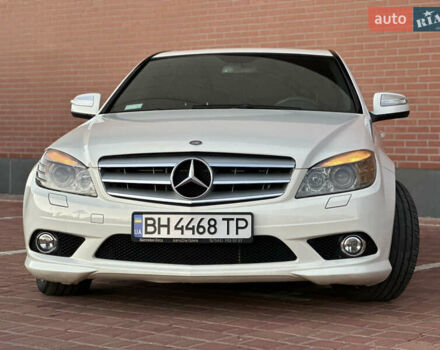 Белый Мерседес Ц-Класс, объемом двигателя 3 л и пробегом 155 тыс. км за 11700 $, фото 12 на Automoto.ua