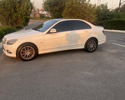 Білий Мерседес Ц-Клас, об'ємом двигуна 1.8 л та пробігом 201 тис. км за 8000 $, фото 4 на Automoto.ua