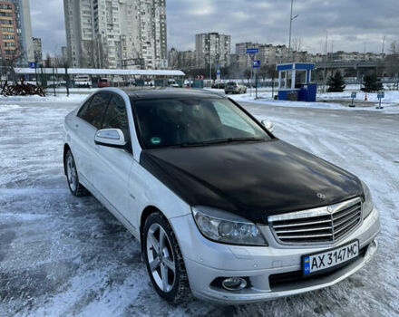 Белый Мерседес Ц-Класс, объемом двигателя 3 л и пробегом 160 тыс. км за 7200 $, фото 5 на Automoto.ua