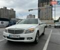 Белый Мерседес Ц-Класс, объемом двигателя 3 л и пробегом 205 тыс. км за 7000 $, фото 1 на Automoto.ua