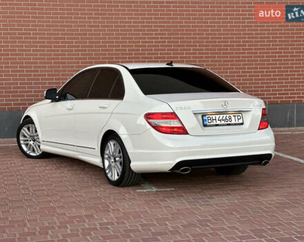 Белый Мерседес Ц-Класс, объемом двигателя 3 л и пробегом 155 тыс. км за 11700 $, фото 15 на Automoto.ua