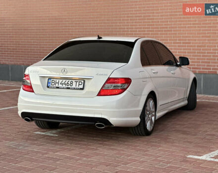 Белый Мерседес Ц-Класс, объемом двигателя 3 л и пробегом 155 тыс. км за 11700 $, фото 17 на Automoto.ua