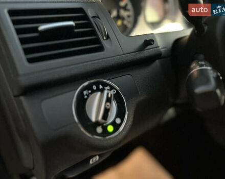 Белый Мерседес Ц-Класс, объемом двигателя 3 л и пробегом 155 тыс. км за 11700 $, фото 54 на Automoto.ua