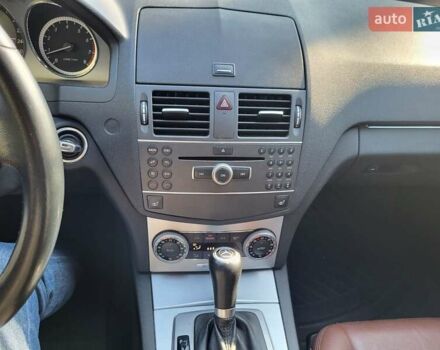 Білий Мерседес Ц-Клас, об'ємом двигуна 1.8 л та пробігом 140 тис. км за 10900 $, фото 2 на Automoto.ua