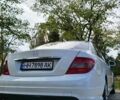 Белый Мерседес Ц-Класс, объемом двигателя 2.2 л и пробегом 336 тыс. км за 9800 $, фото 1 на Automoto.ua