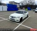 Білий Мерседес Ц-Клас, об'ємом двигуна 3 л та пробігом 265 тис. км за 8500 $, фото 2 на Automoto.ua
