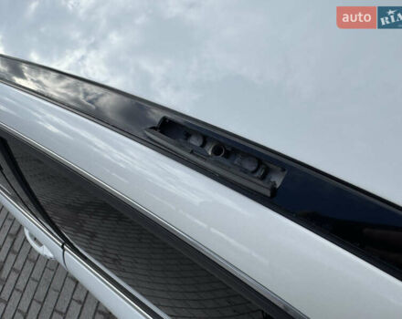 Белый Мерседес Ц-Класс, объемом двигателя 1.8 л и пробегом 265 тыс. км за 11555 $, фото 27 на Automoto.ua