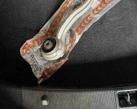 Белый Мерседес Ц-Класс, объемом двигателя 1.8 л и пробегом 265 тыс. км за 9999 $, фото 99 на Automoto.ua