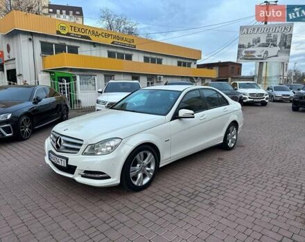 Белый Мерседес Ц-Класс, объемом двигателя 1.8 л и пробегом 190 тыс. км за 10500 $, фото 12 на Automoto.ua