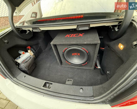 Білий Мерседес Ц-Клас, об'ємом двигуна 3 л та пробігом 230 тис. км за 13300 $, фото 15 на Automoto.ua