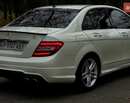 Белый Мерседес Ц-Класс, объемом двигателя 1.8 л и пробегом 117 тыс. км за 12500 $, фото 9 на Automoto.ua
