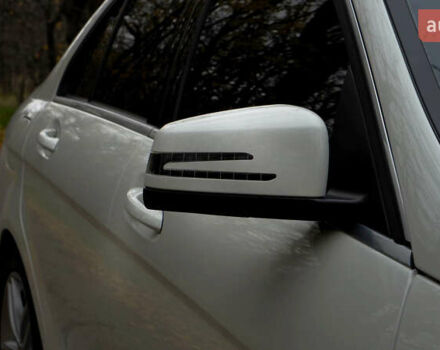 Белый Мерседес Ц-Класс, объемом двигателя 1.8 л и пробегом 117 тыс. км за 12500 $, фото 17 на Automoto.ua