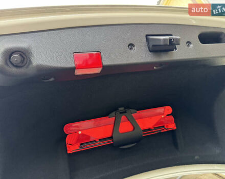 Белый Мерседес Ц-Класс, объемом двигателя 1.8 л и пробегом 265 тыс. км за 9999 $, фото 104 на Automoto.ua