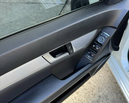 Белый Мерседес Ц-Класс, объемом двигателя 1.8 л и пробегом 265 тыс. км за 9999 $, фото 77 на Automoto.ua