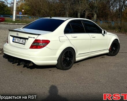 Білий Мерседес Ц-Клас, об'ємом двигуна 3 л та пробігом 236 тис. км за 10500 $, фото 11 на Automoto.ua