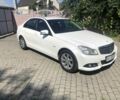 Белый Мерседес Ц-Класс, объемом двигателя 2.1 л и пробегом 320 тыс. км за 12100 $, фото 2 на Automoto.ua