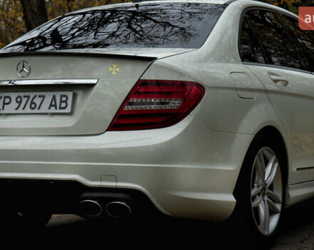 Белый Мерседес Ц-Класс, объемом двигателя 1.8 л и пробегом 117 тыс. км за 12500 $, фото 15 на Automoto.ua