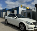 Белый Мерседес Ц-Класс, объемом двигателя 2.14 л и пробегом 280 тыс. км за 11000 $, фото 1 на Automoto.ua