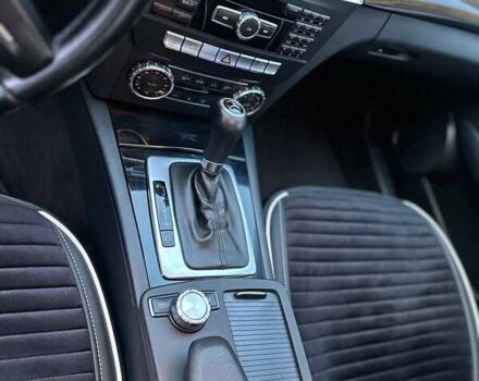 Белый Мерседес Ц-Класс, объемом двигателя 1.8 л и пробегом 190 тыс. км за 10500 $, фото 1 на Automoto.ua