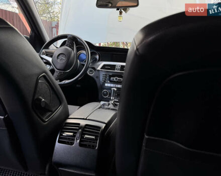 Белый Мерседес Ц-Класс, объемом двигателя 1.8 л и пробегом 265 тыс. км за 11555 $, фото 58 на Automoto.ua