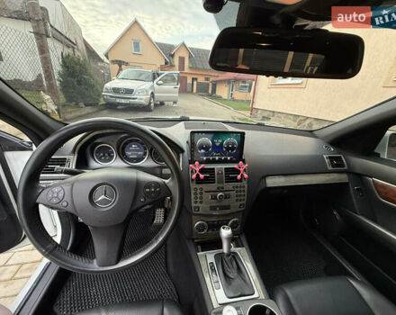 Білий Мерседес Ц-Клас, об'ємом двигуна 3 л та пробігом 230 тис. км за 13300 $, фото 9 на Automoto.ua
