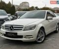 Белый Мерседес Ц-Класс, объемом двигателя 3 л и пробегом 255 тыс. км за 9900 $, фото 11 на Automoto.ua