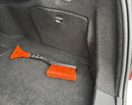 Белый Мерседес Ц-Класс, объемом двигателя 1.8 л и пробегом 265 тыс. км за 9999 $, фото 106 на Automoto.ua