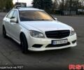 Белый Мерседес Ц-Класс, объемом двигателя 3 л и пробегом 236 тыс. км за 10500 $, фото 1 на Automoto.ua