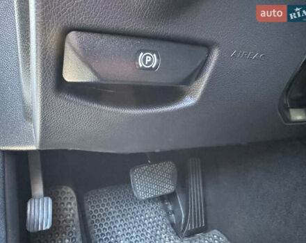 Белый Мерседес Ц-Класс, объемом двигателя 1.8 л и пробегом 265 тыс. км за 11555 $, фото 71 на Automoto.ua