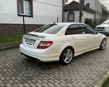 Білий Мерседес Ц-Клас, об'ємом двигуна 3 л та пробігом 230 тис. км за 13300 $, фото 5 на Automoto.ua