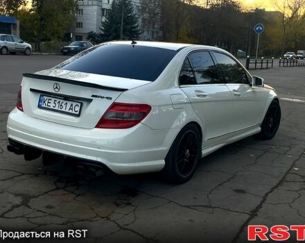 Білий Мерседес Ц-Клас, об'ємом двигуна 3 л та пробігом 236 тис. км за 10500 $, фото 5 на Automoto.ua