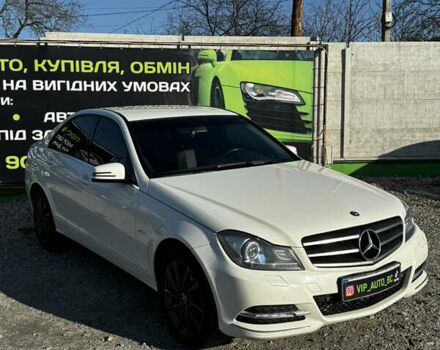 Белый Мерседес Ц-Класс, объемом двигателя 2.14 л и пробегом 228 тыс. км за 13500 $, фото 13 на Automoto.ua