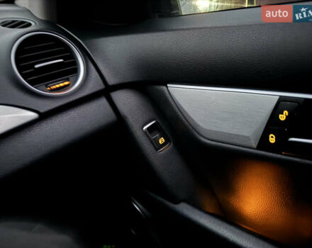 Белый Мерседес Ц-Класс, объемом двигателя 1.8 л и пробегом 265 тыс. км за 9999 $, фото 84 на Automoto.ua