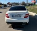 Белый Мерседес Ц-Класс, объемом двигателя 3 л и пробегом 129 тыс. км за 10299 $, фото 5 на Automoto.ua