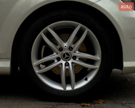 Белый Мерседес Ц-Класс, объемом двигателя 1.8 л и пробегом 117 тыс. км за 12500 $, фото 25 на Automoto.ua