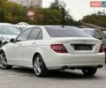 Белый Мерседес Ц-Класс, объемом двигателя 3 л и пробегом 255 тыс. км за 9900 $, фото 4 на Automoto.ua