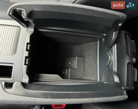 Белый Мерседес Ц-Класс, объемом двигателя 1.8 л и пробегом 265 тыс. км за 11555 $, фото 79 на Automoto.ua