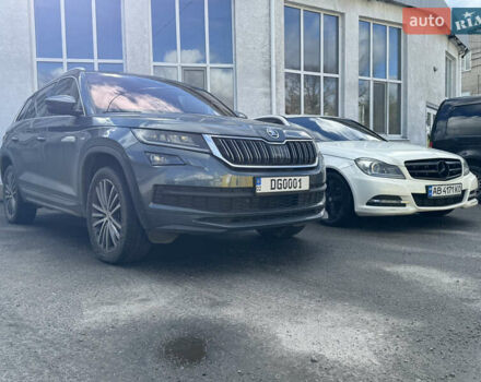 Белый Мерседес Ц-Класс, объемом двигателя 1.8 л и пробегом 265 тыс. км за 9999 $, фото 172 на Automoto.ua