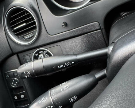 Белый Мерседес Ц-Класс, объемом двигателя 1.8 л и пробегом 265 тыс. км за 9999 $, фото 71 на Automoto.ua