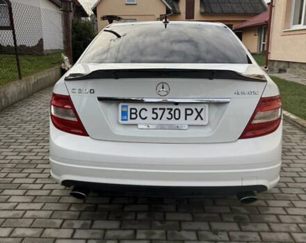 Білий Мерседес Ц-Клас, об'ємом двигуна 3 л та пробігом 230 тис. км за 13300 $, фото 4 на Automoto.ua